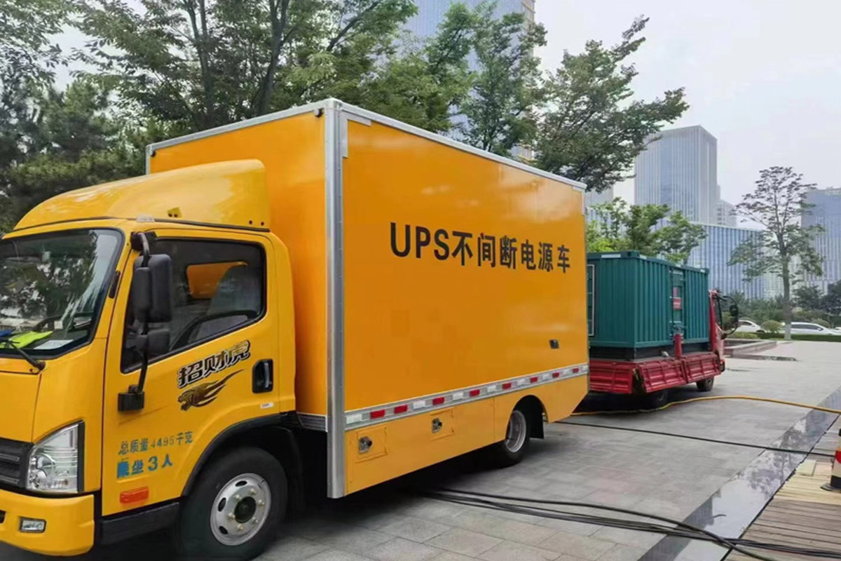 镇安发电机租赁施工现场